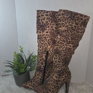 "D" Women Leopard Print Heeled Boots In Size 7